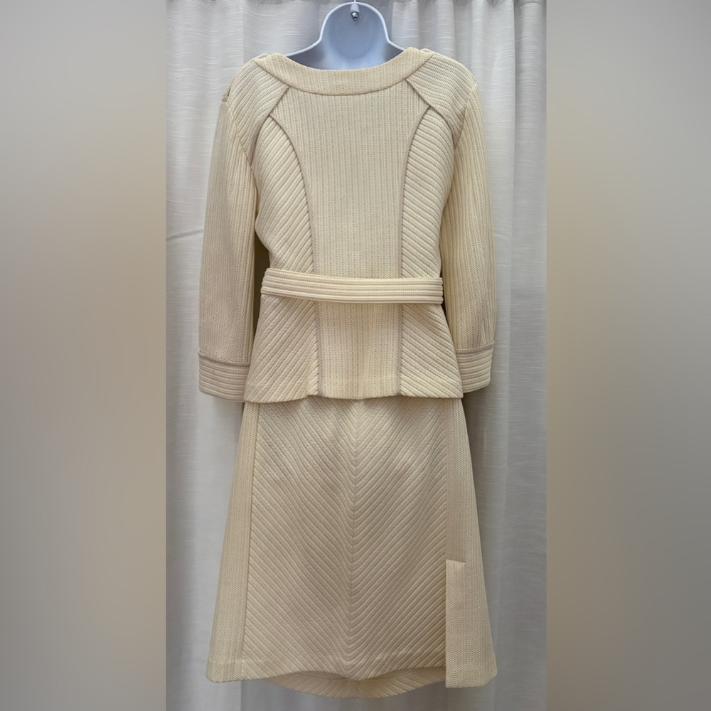 Graeme Black Women's Cream Knit Skirt Set with Ruffle Accent - Picture 5 of 11